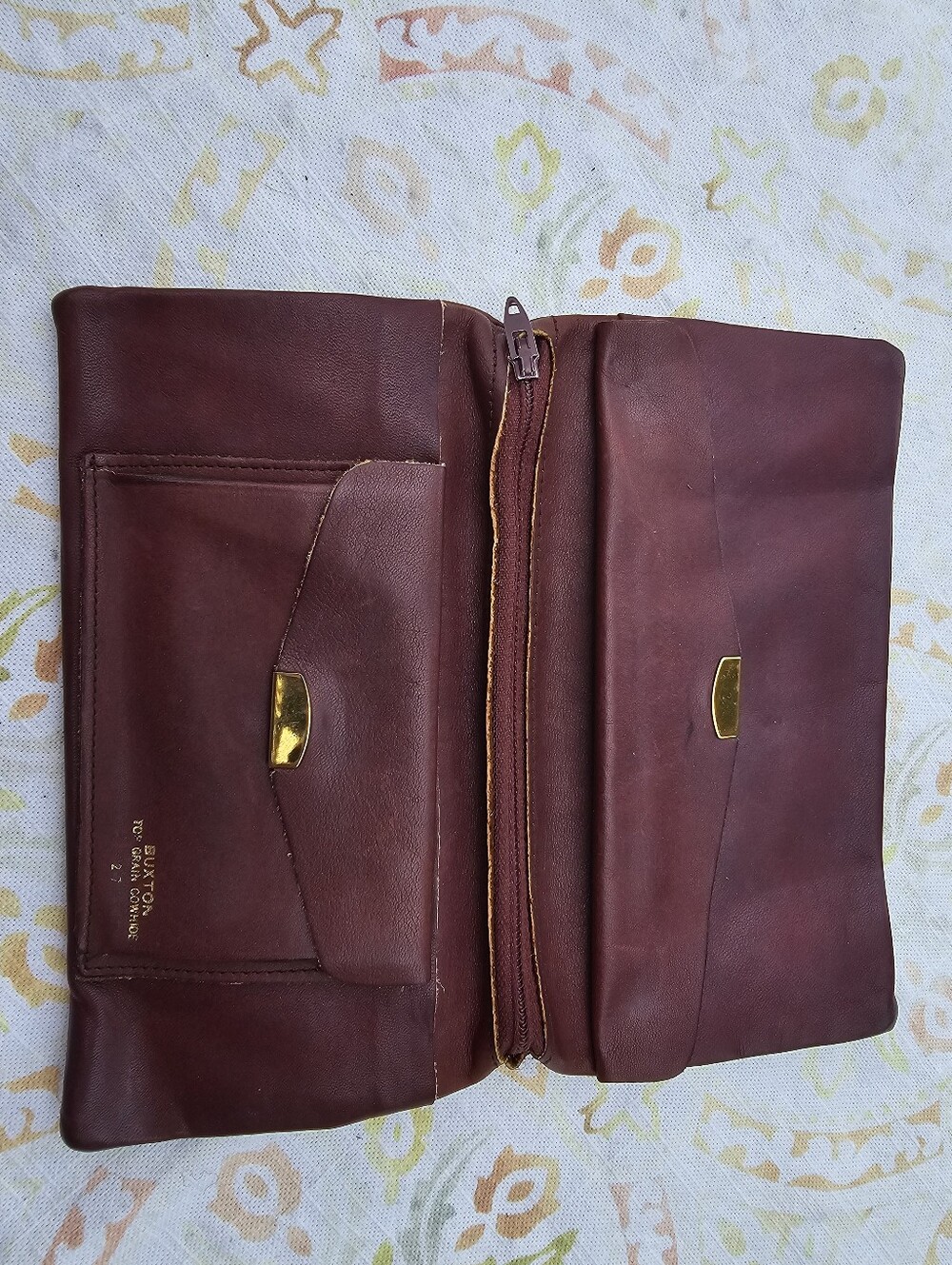 Vintage Buxton Top Grain Cowhide Leather Wallet Burgundy